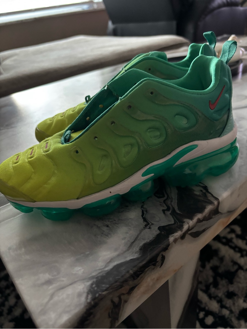 Nike Kids' Lime and Green Gradient Athletic Sneakers